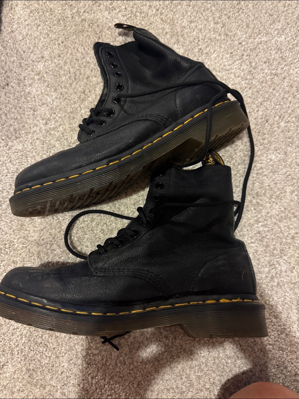 Doc Martens - Picture 2 of 6